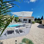 Villa Parasar *